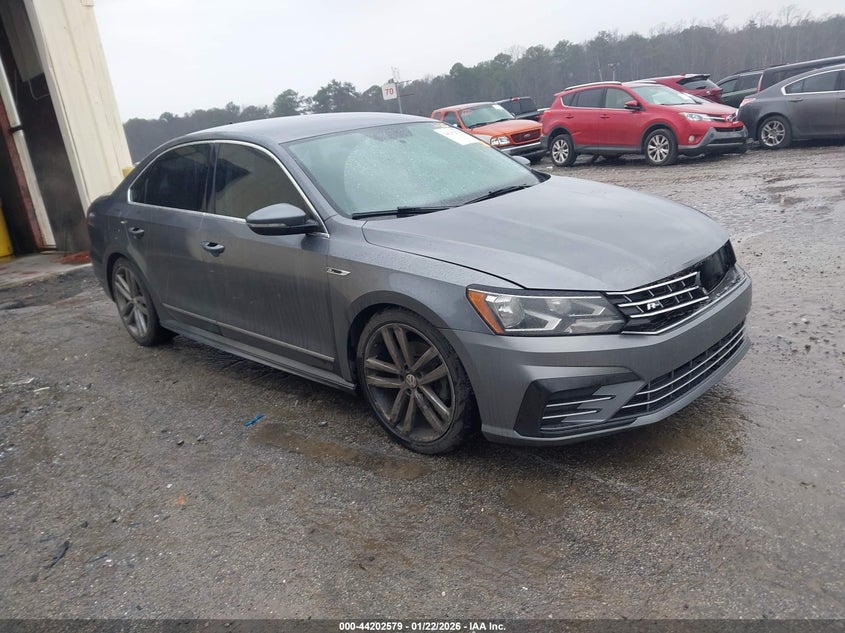 2017 Volkswagen Passat 1.8T R-Line