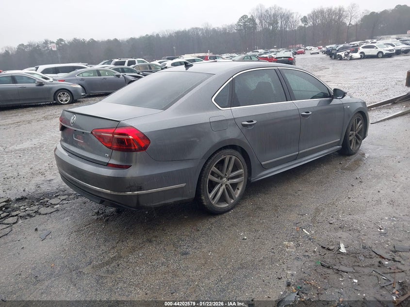 2017 Volkswagen Passat 1.8T R-Line