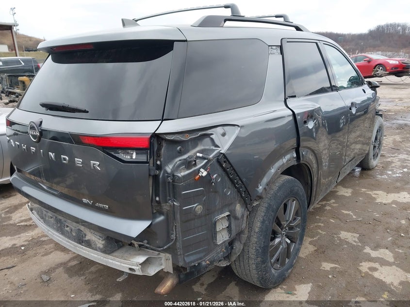 2022 Nissan Pathfinder Sv 4Wd