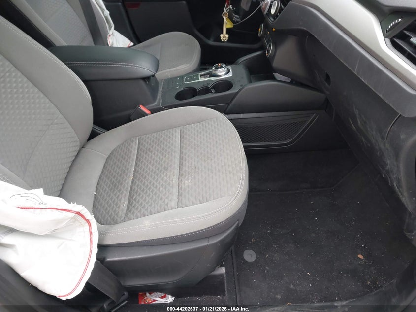2020 FORD ESCAPE auction photo 5
