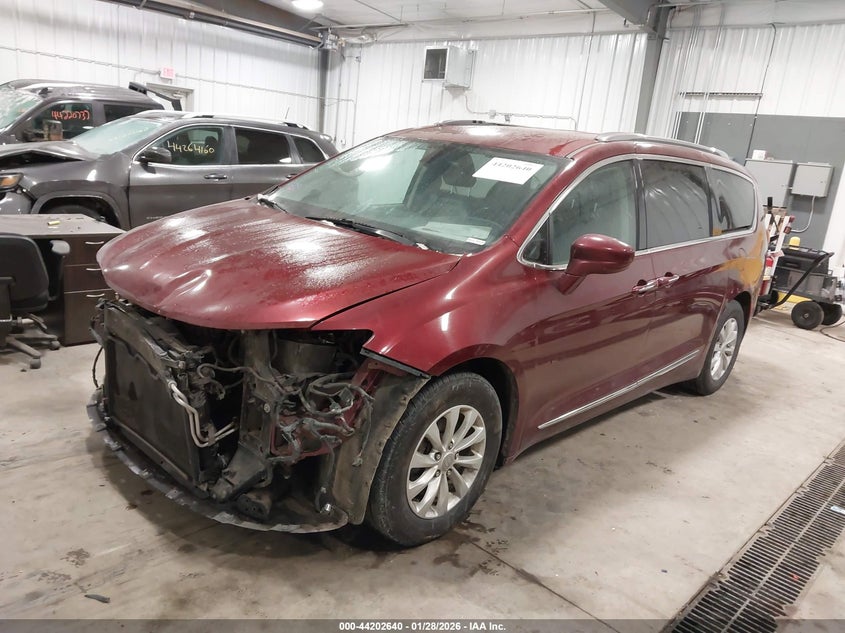 2018 Chrysler Pacifica Touring L Plus