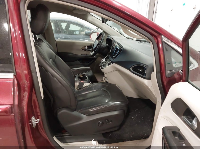 2018 Chrysler Pacifica Touring L Plus