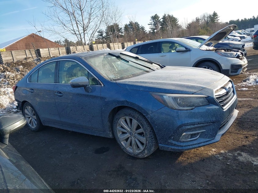 VIN 4S3BNAN67J3026415 2018 SUBARU LEGACY 2.5I LIMITED