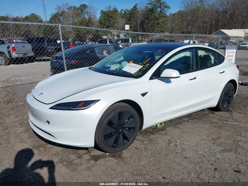 2025 Tesla Model 3 Long Range Rear-Wheel Drive/Standard Rear-Wheel Drive