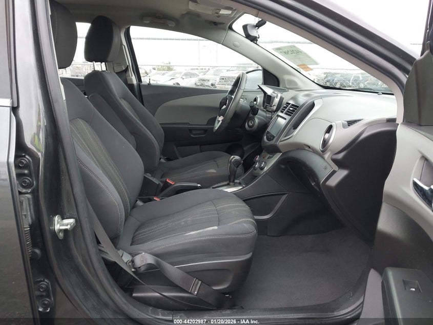 2016 Chevrolet Sonic Lt Auto