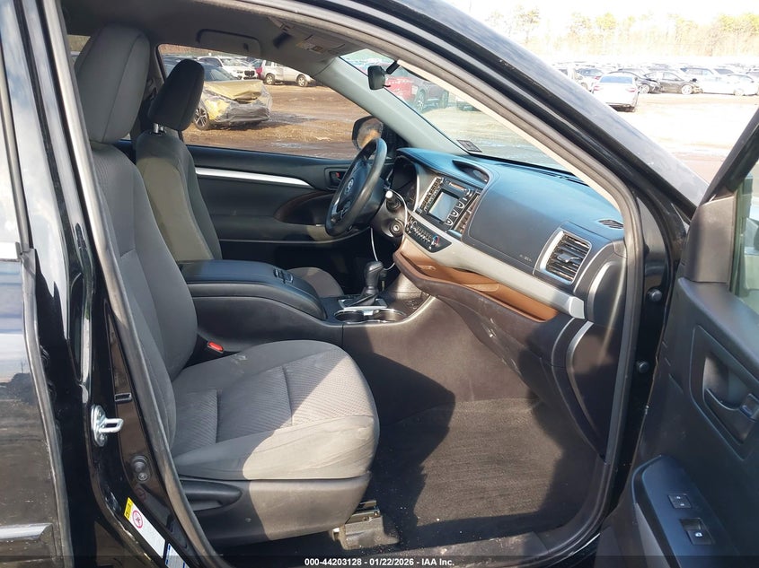 2018 Toyota Highlander Le