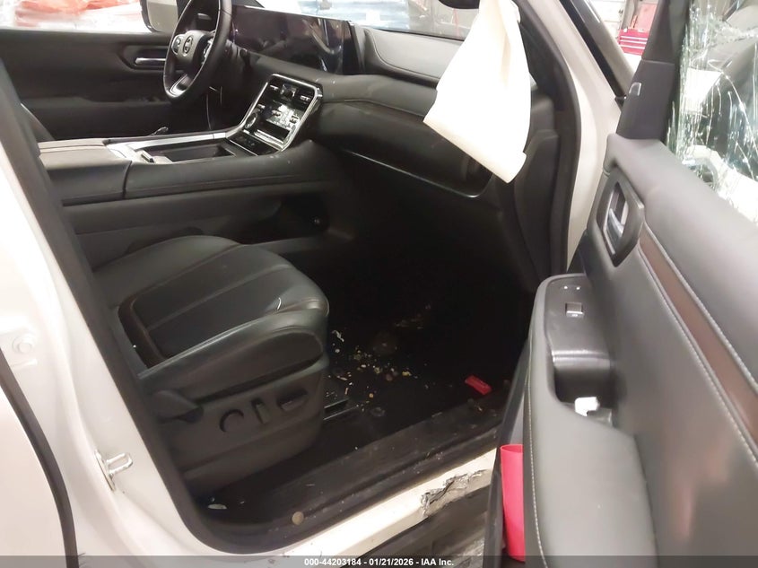 2025 Nissan Armada Sl 2Wd