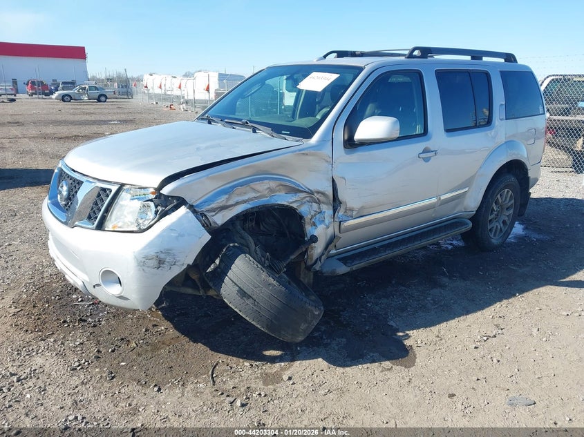 2012 Nissan Pathfinder Le
