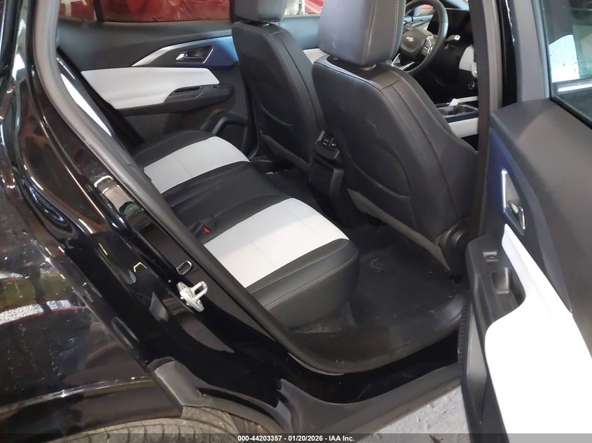 2025 CHEVROLET EQUINOX EV LT — Photo 8