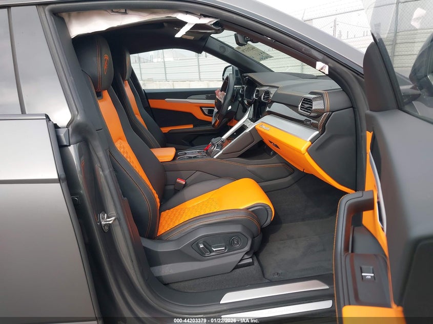 2021 Lamborghini Urus Graphite Capsule/Pearl Capsule