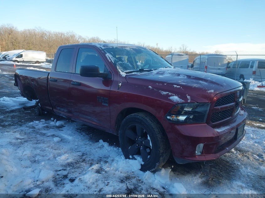 2019 Ram 1500 Classic Express 4X4 6'4 Box