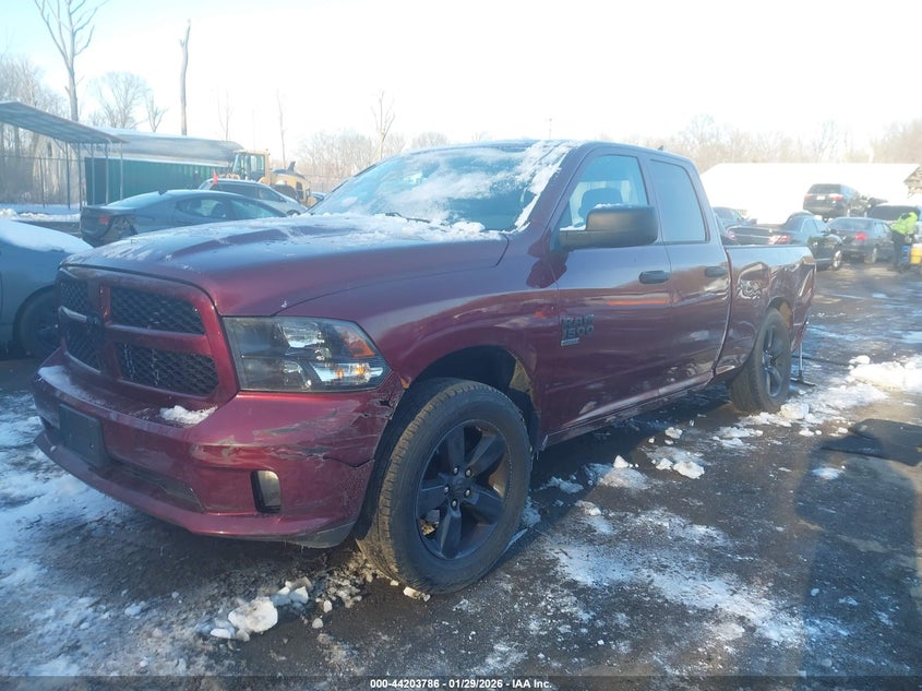 2019 Ram 1500 Classic Express 4X4 6'4 Box