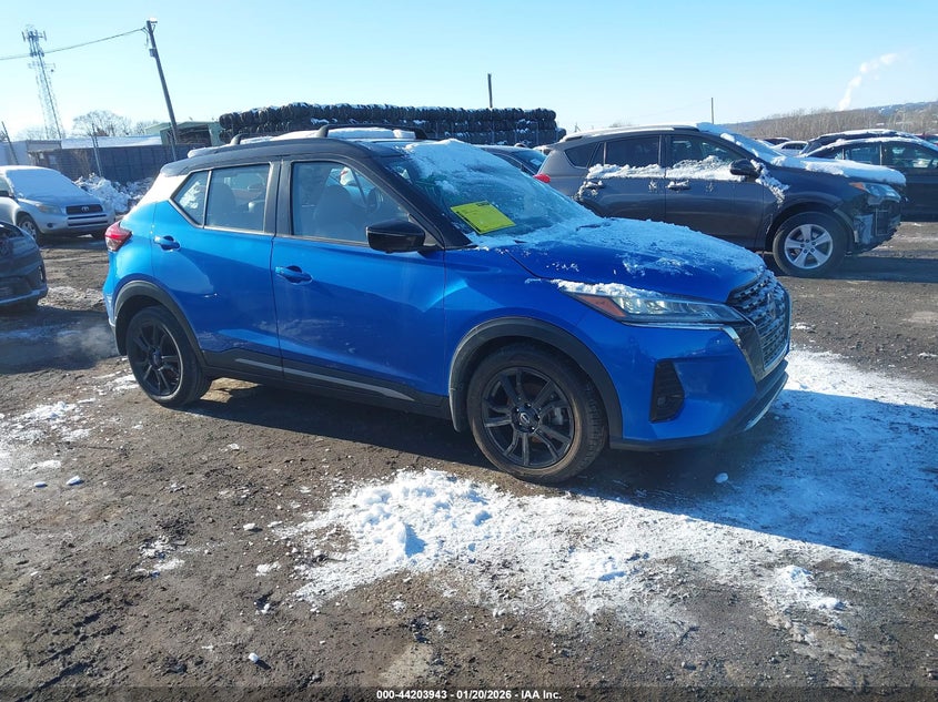 2023 Nissan Kicks Sr Xtronic Cvt