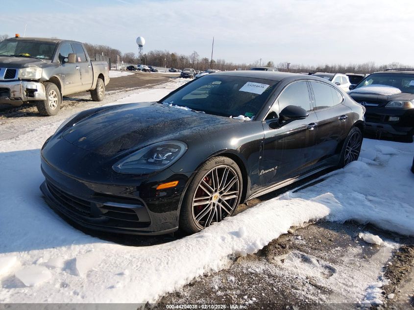 2018 Porsche Panamera 4