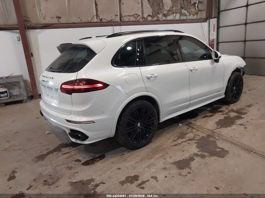 2016 Porsche Cayenne Gts