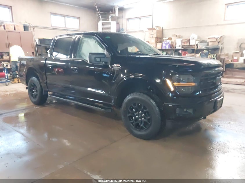FORD F-150 XLT 2025
