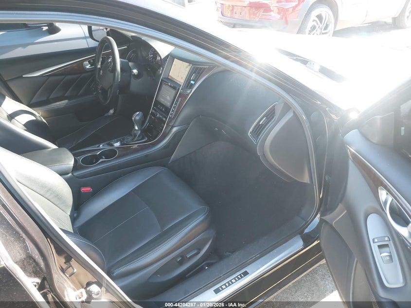 2015 Infiniti Q50 Premium/Sport