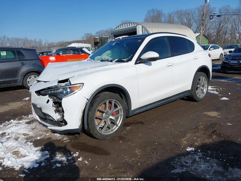 2018 Alfa Romeo Stelvio Ti Sport Awd
