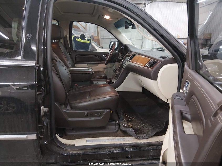 2013 Cadillac Escalade Esv Platinum Edition