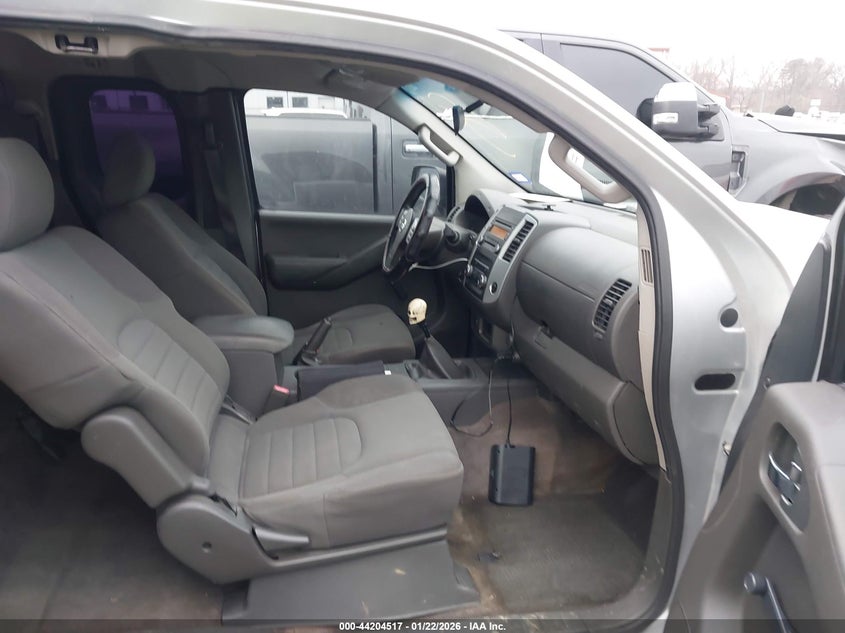 2014 Nissan Frontier S