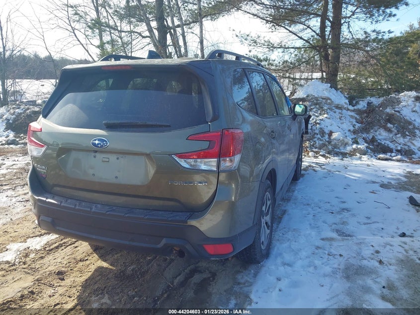 2024 Subaru Forester Premium