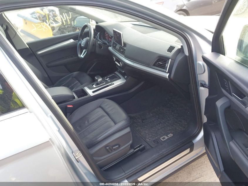 2018 Audi Q5 2.0T Premium/2.0T Tech Premium