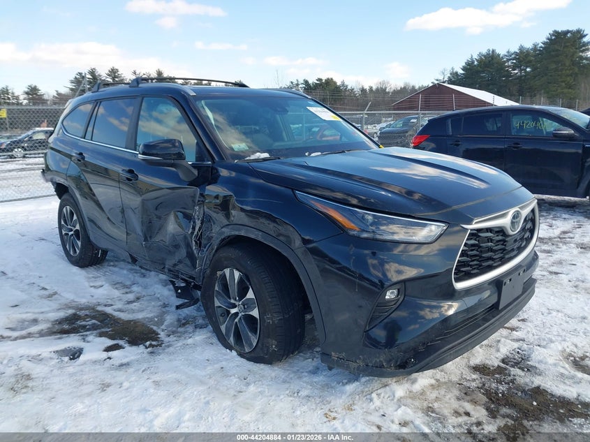 2024 Toyota Highlander Xle