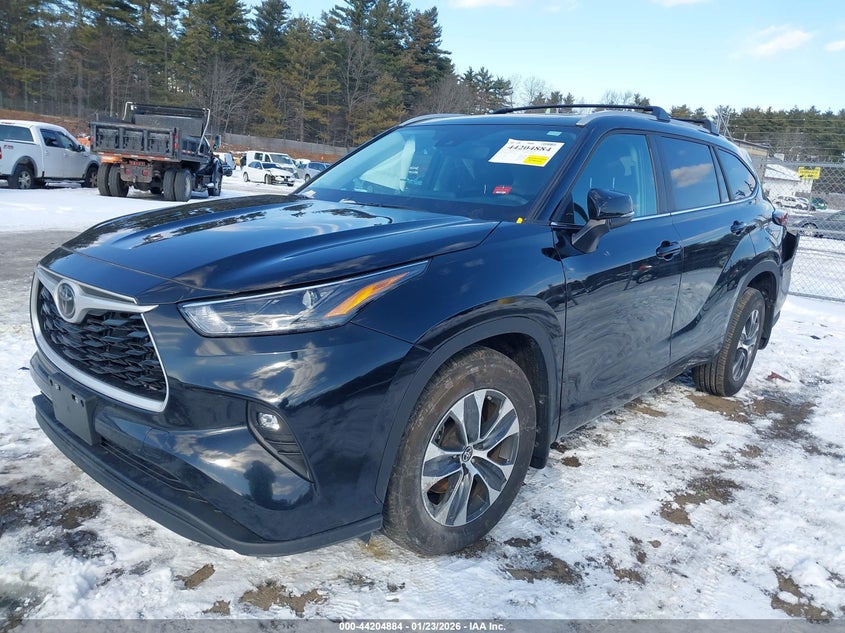 2024 Toyota Highlander Xle