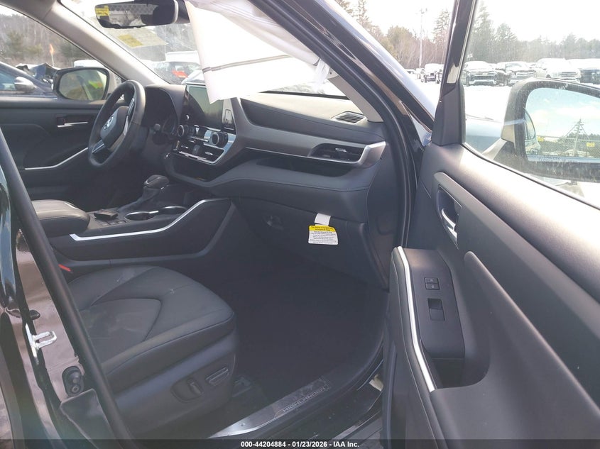 2024 Toyota Highlander Xle