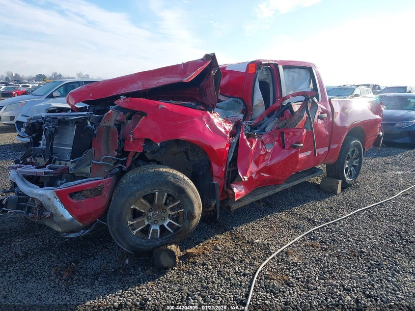 2024 Nissan Titan Sv 4X4