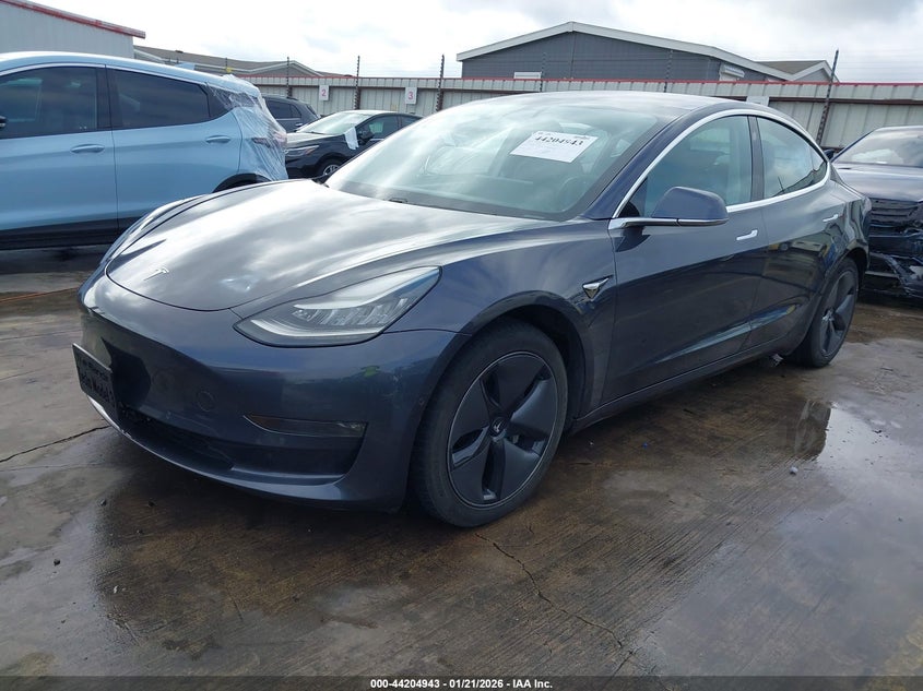 2018 Tesla Model 3 Long Range/Performance