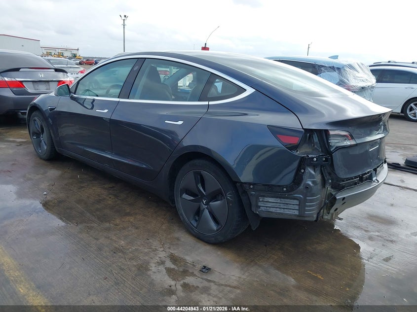 2018 Tesla Model 3 Long Range/Performance