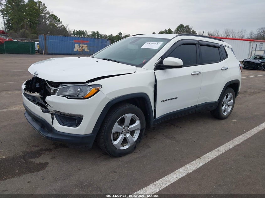 VIN 3C4NJCBB6JT267585 2018 JEEP COMPASS LATITUDE FWD