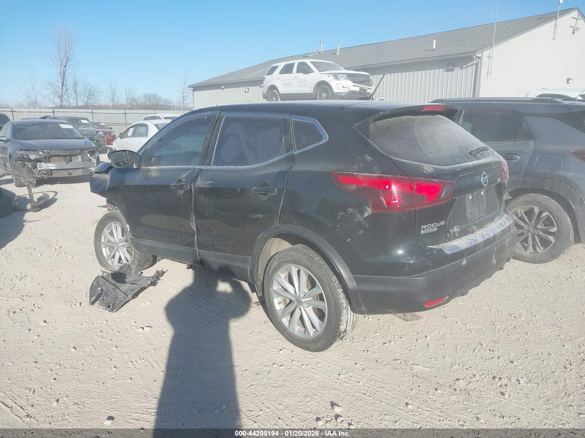 2017 Nissan Rogue Sport S