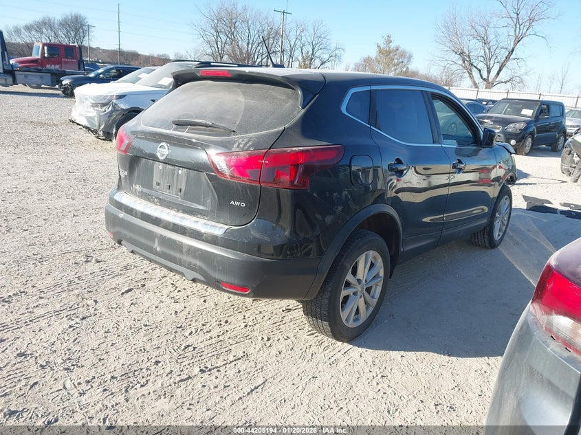 2017 Nissan Rogue Sport S