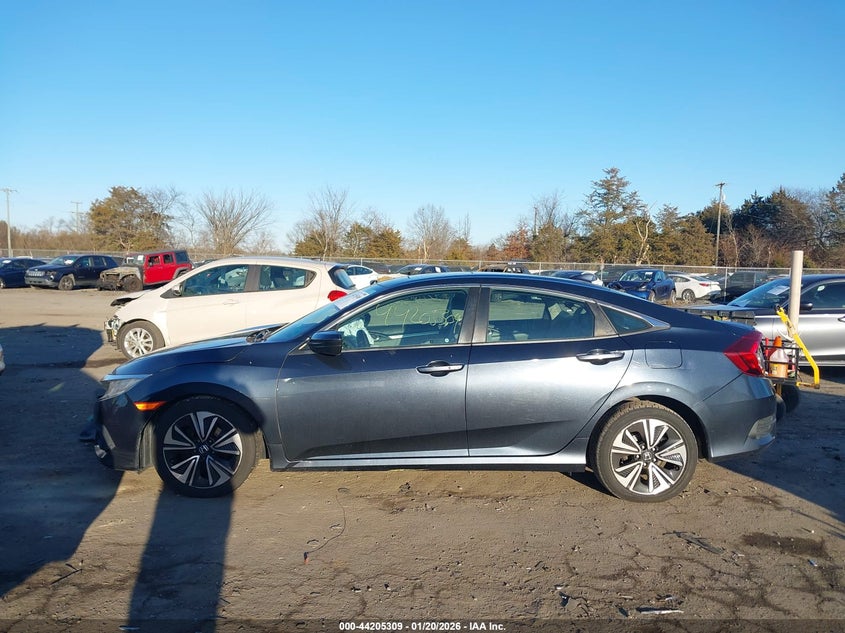 VIN 19XFC1F35HE213828 2017 HONDA CIVIC EX-T