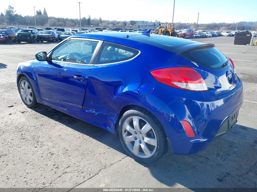 2013 Hyundai Veloster Base W/Black