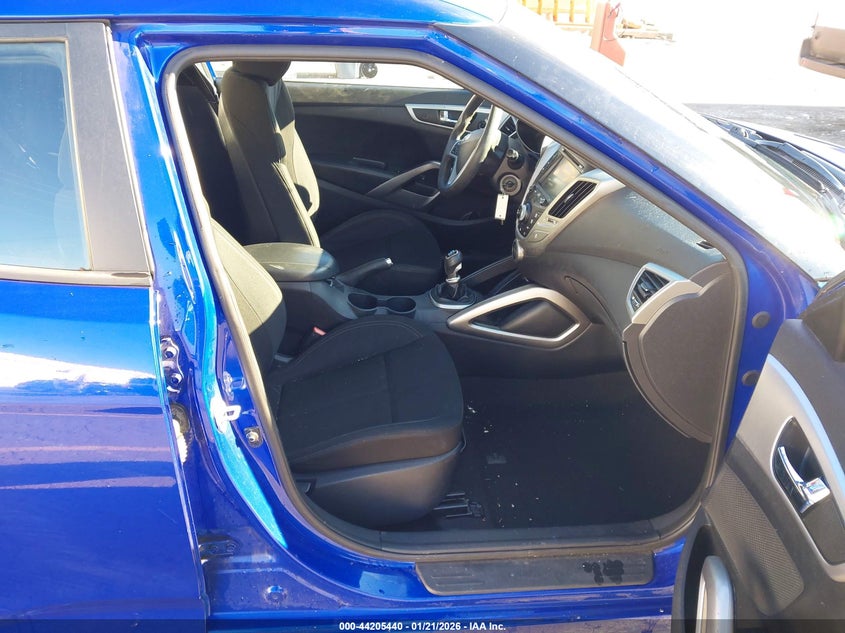 2013 Hyundai Veloster Base W/Black