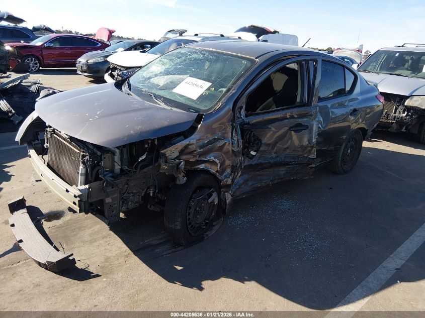 2017 Nissan Versa 1.6 S+