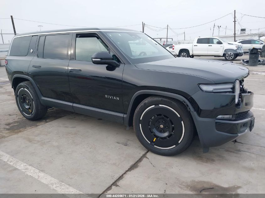 2025 Rivian R1S Adventure Dual Motor Large Pack/Adventure Dual Motor Max Pack