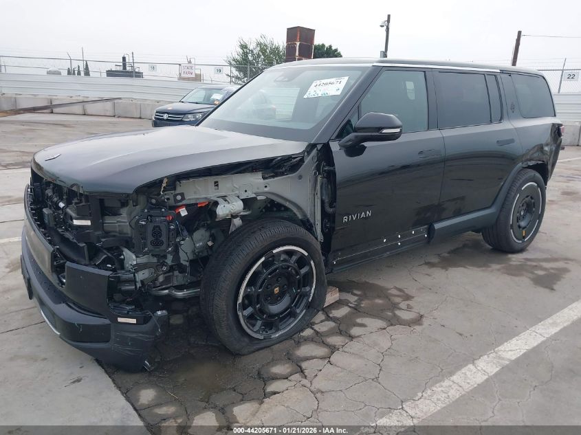 2025 Rivian R1S Adventure Dual Motor Large Pack/Adventure Dual Motor Max Pack