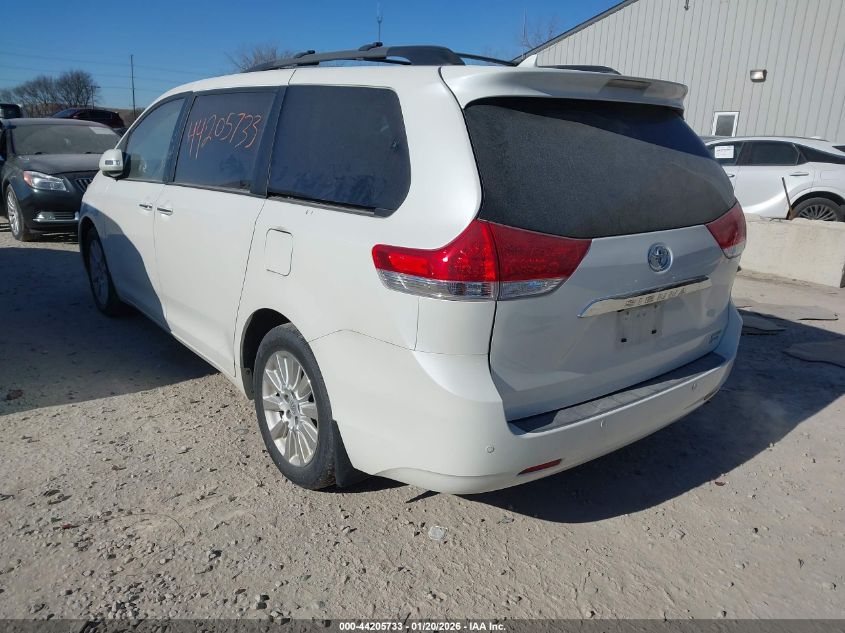 2013 Toyota Sienna Limited 7 Passenger