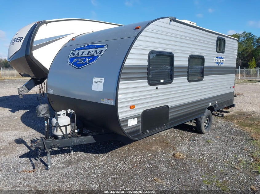 2023 WILDWOOD BY FOREST R FSX SERIES M-174BHLE auction photo 2