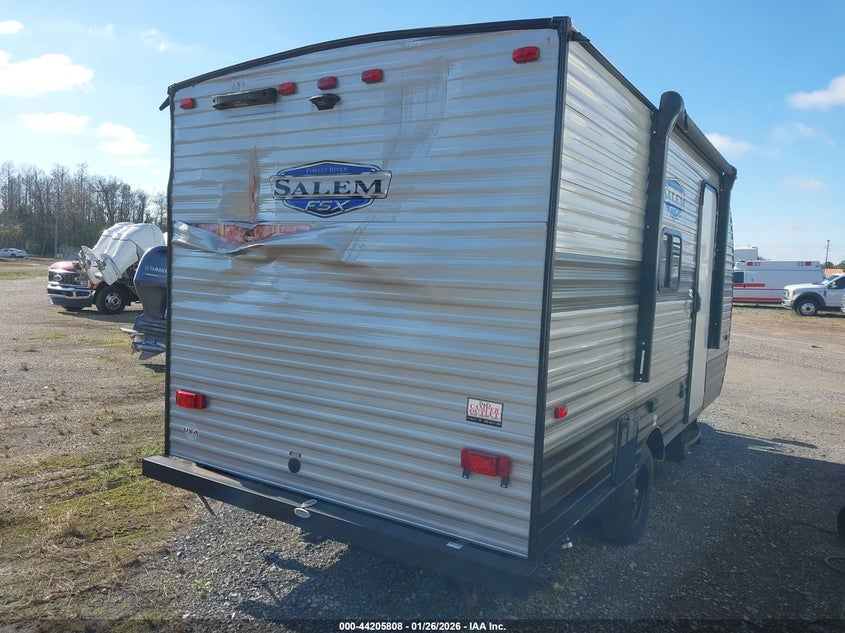 2023 WILDWOOD BY FOREST R FSX SERIES M-174BHLE auction photo 4