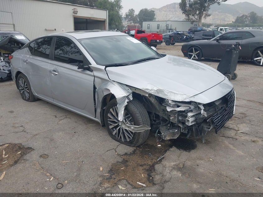 2023 Nissan Altima Sv Fwd