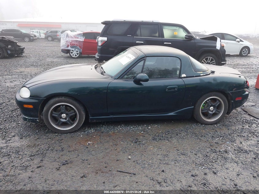 1999 Mazda Mx-5 Miata Leather Pkg/Popular Equipment Pkg/Sports Pkg/Touring Pkg VIN: JM1NB3531X0125099 Lot: 44205970