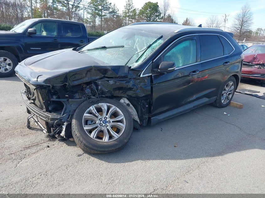 2019 Ford Edge Titanium