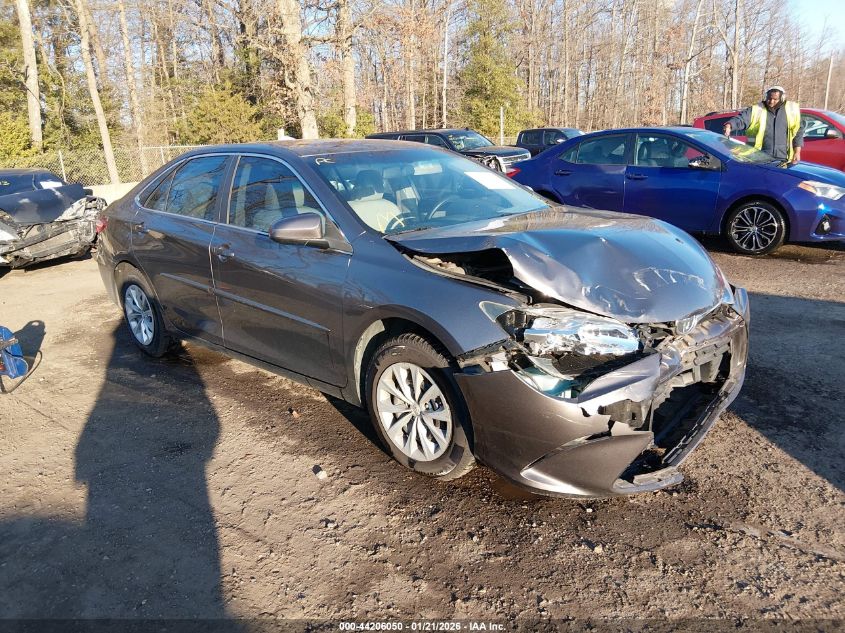 2015 Toyota Camry Le