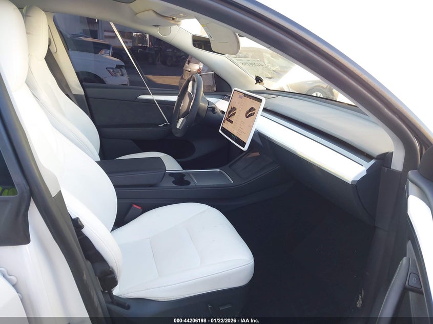 2024 TESLA MODEL Y auction photo 5