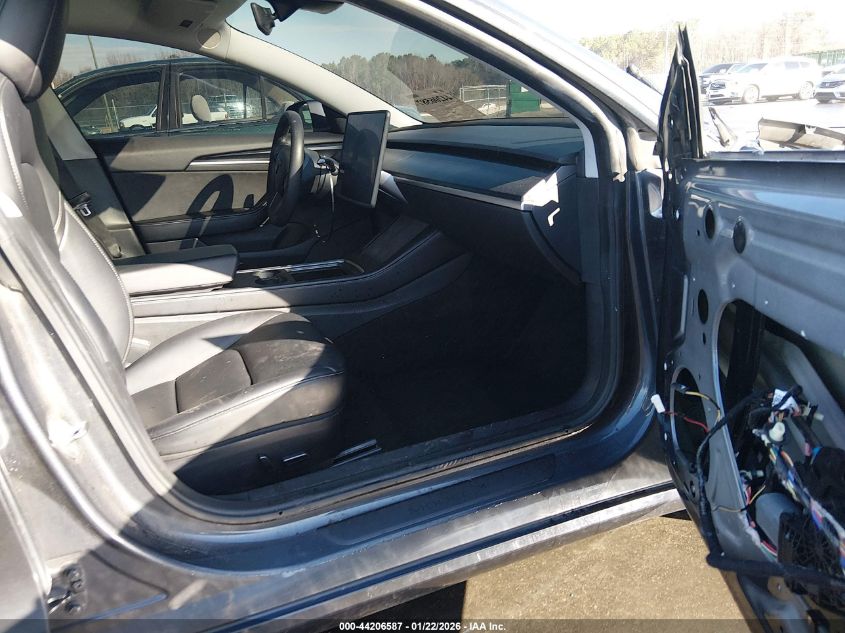 2021 Tesla Model 3 Standard Range Plus Rear-Wheel Drive